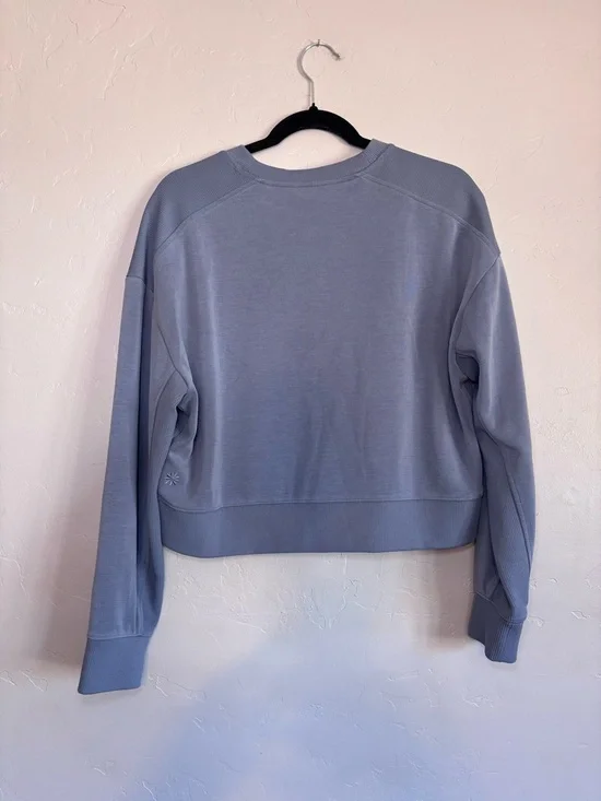 Athleta Seasoft Crewneck Sweatshirt size small - Picture 3 of 7